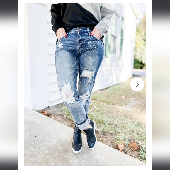 Judy Blue (THE BEST) Bleach splash Boyfriend Jeans - Picture 7 of 11